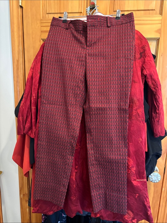 Ann Taylor Pants - Ann Taylor Red Patterned Ankle Cropped Pants